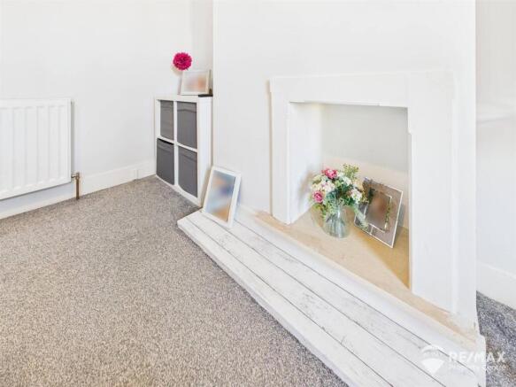 Bedroom fireplace.jpg