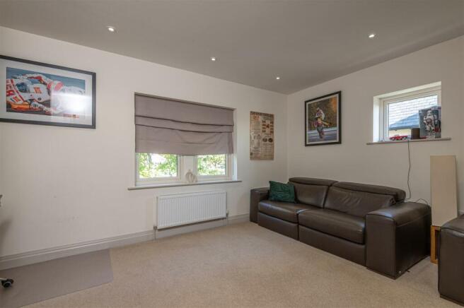 Bedroom 4 /Study