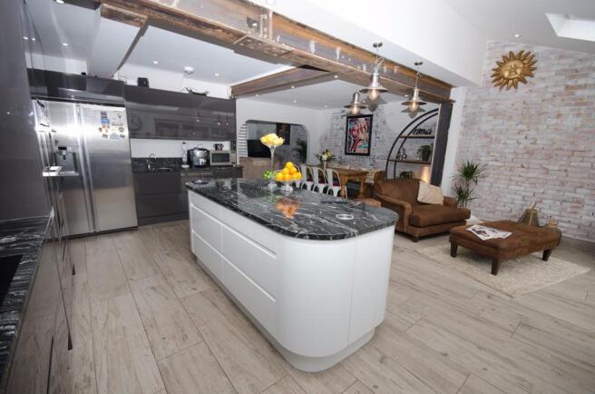 Kitchen/family room
