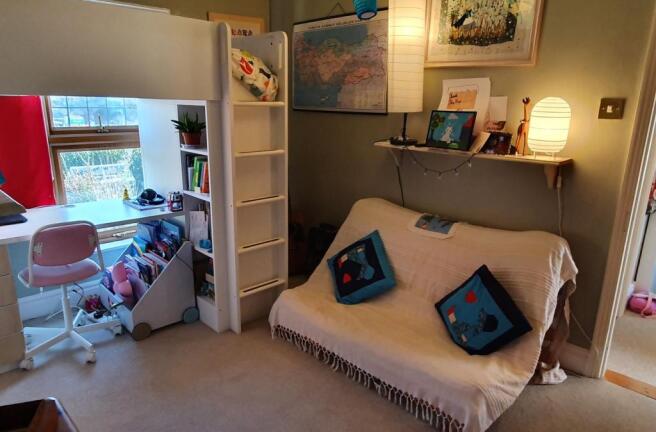 Photo 8