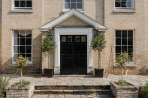 Holly Lodge, Sunnyside, Bergh Apton NR15 1DD