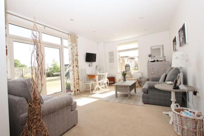 Versatile Living / Bedroom