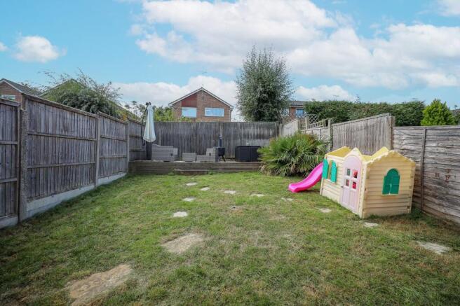 Bramber Way, Burgess Hill, RH15 photo 4