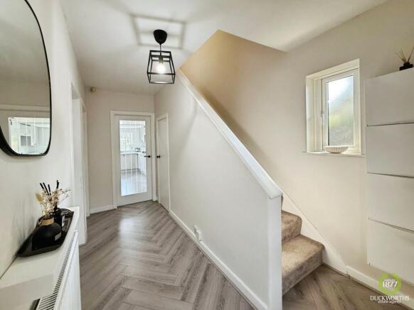 3 bed Semi-Detached for sale Image 12