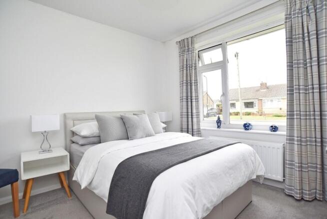 2 bed Semi-Detached Bungalow for sale Image 7
