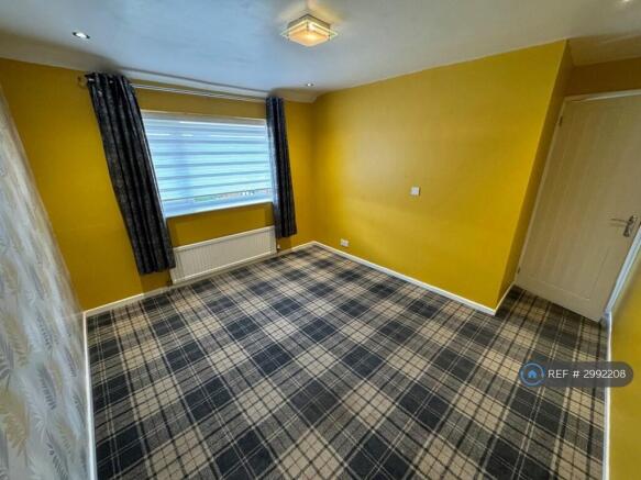 3 bed Semi-Detached to rent Image 6