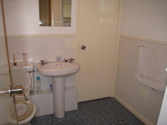 Ensuite