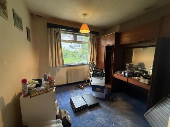 Brookside Avenue, Grotton, Oldham photo 5