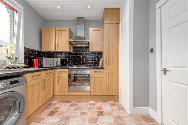 Kitchen/Dining Area
