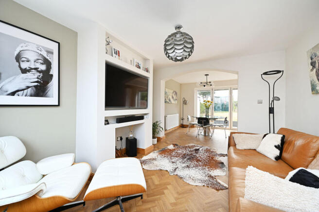 3 bed Semi-Detached for sale Image 6