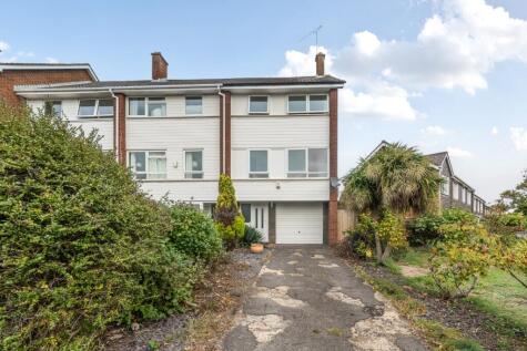 Mead Way, Bromley, BR2
