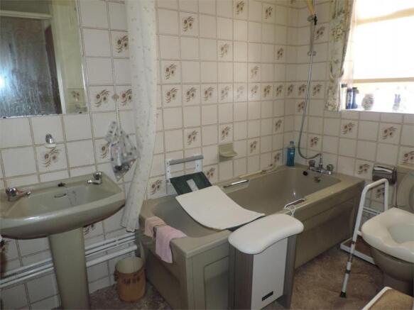 Photo 10