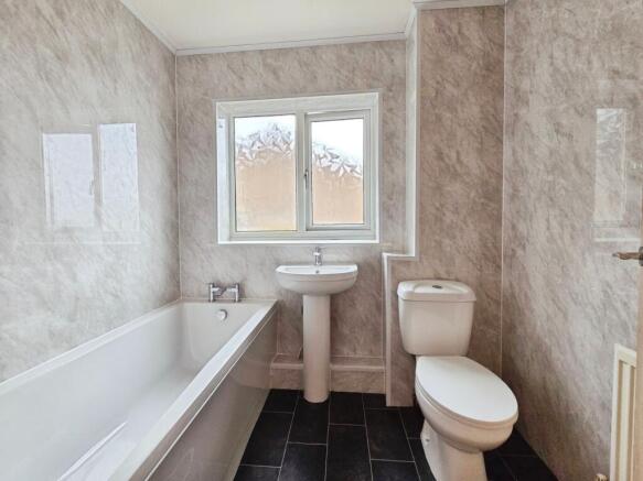 2 bed Semi-Detached for sale Image 12