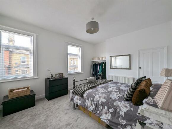 2 bed Terraced for sale Image 6