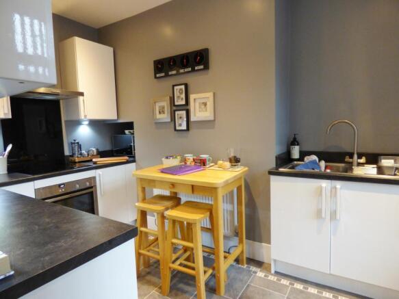 Photo 4