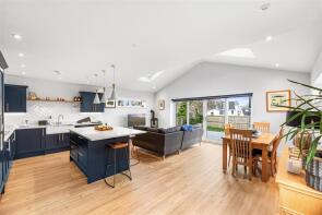 11 Rock House, Melcorn Drive, Newton, Swansea SA3 4UN