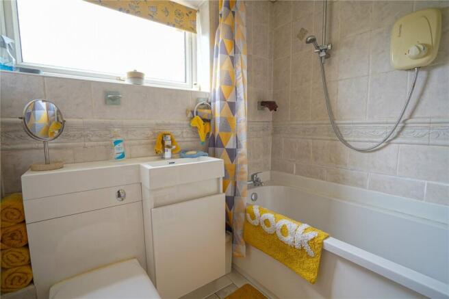 4 bed Detached for sale Image 12