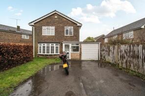 123, Roundway, Waterlooville PO7 7QB