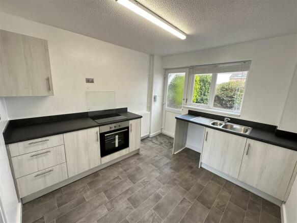 Kitchen 1 of 4