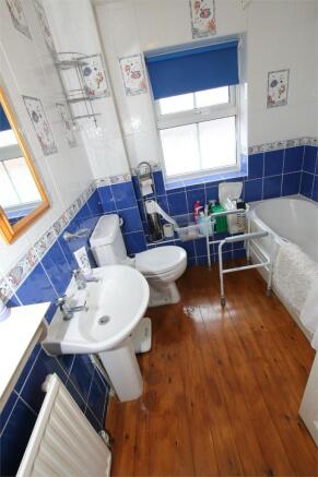Photo 12