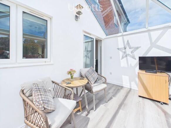 3 bed Semi-Detached for sale Image 8