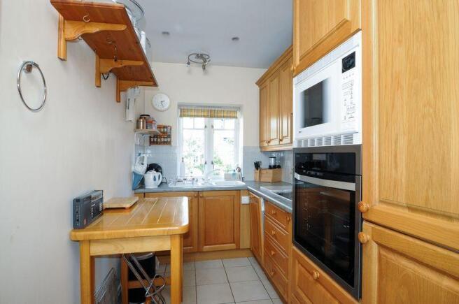 Fitted kitchen