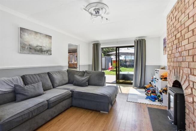 5 Elm Close 2574-4.jpg