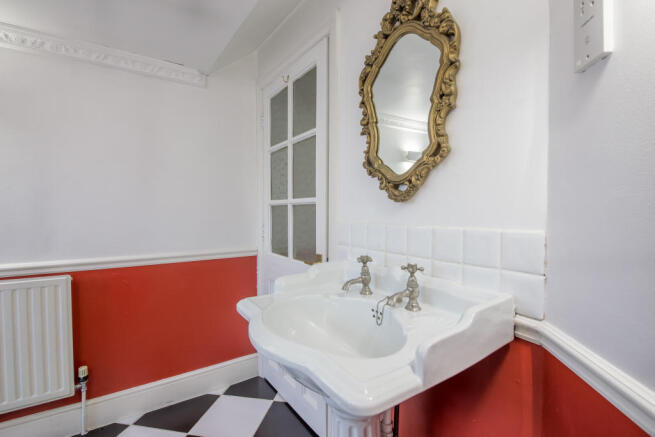 bathroom-(1)