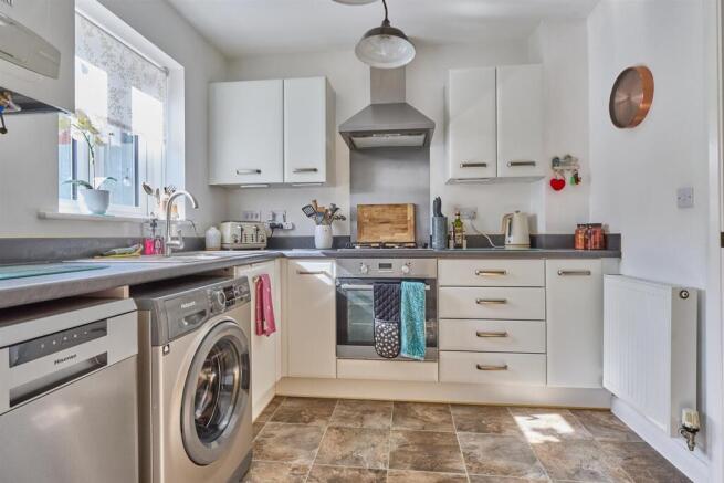 Fitted kitchen to rear