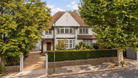 Fitzalan Road, Finchley, London N3