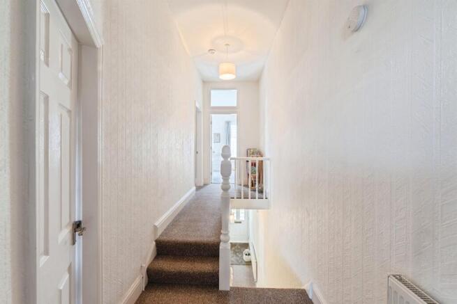 3 bed Terraced for sale Image 10