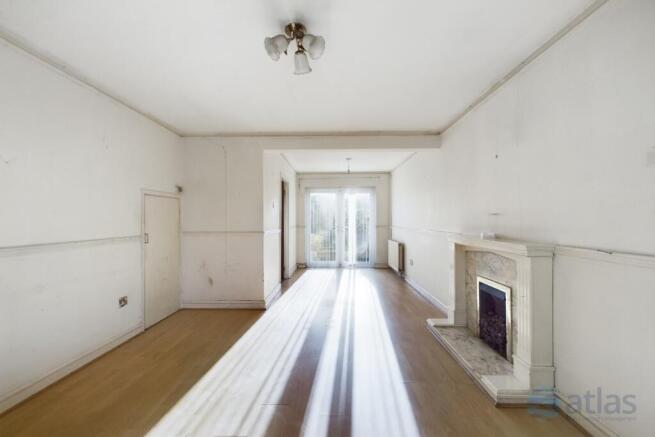 Open Plan Living/Dining Are