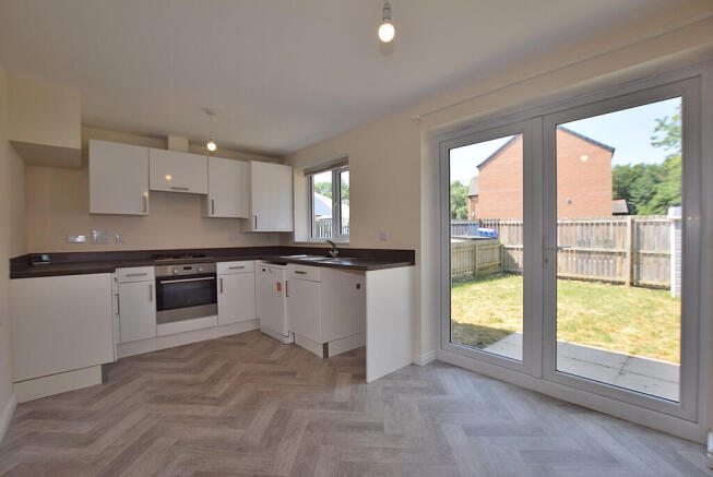 3 bed End of Terrace to rent Image 5
