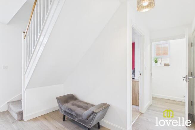 4 bed Detached for sale Image 11