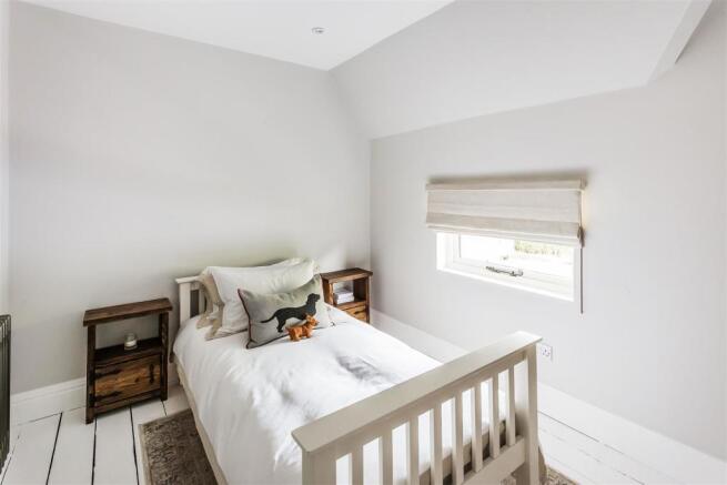 1house. partnership Oxshott