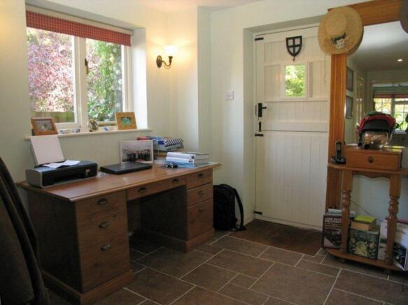 Photo 8