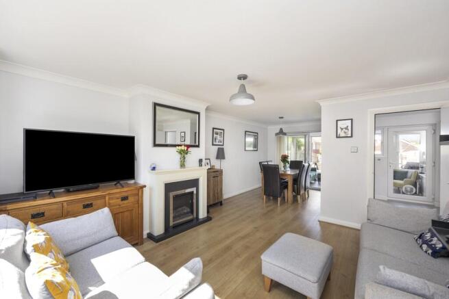 Renton Close 9-01...