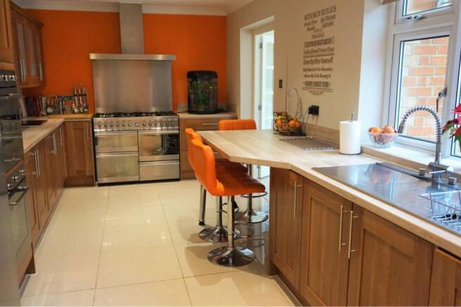 Kitchen/Breakfast