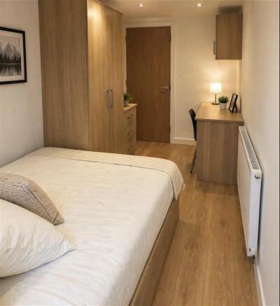 4 bed Block of Apartments to rent Image 9