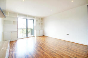 60, 170 Kings Quarter Apartments, Copenhagen Street, London N1 0GL
