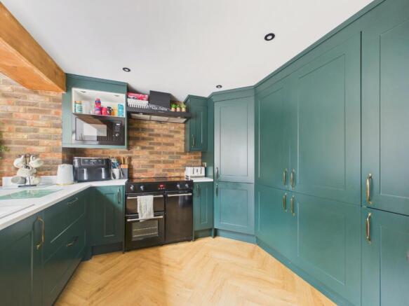 2 bed Semi-Detached Bungalow for sale Image 8
