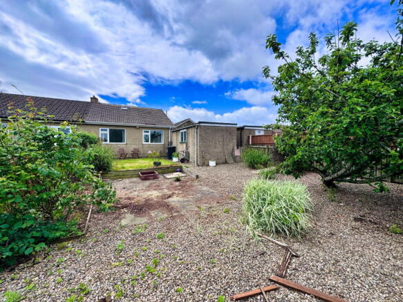 2 bed Semi-Detached Bungalow for sale Image 10