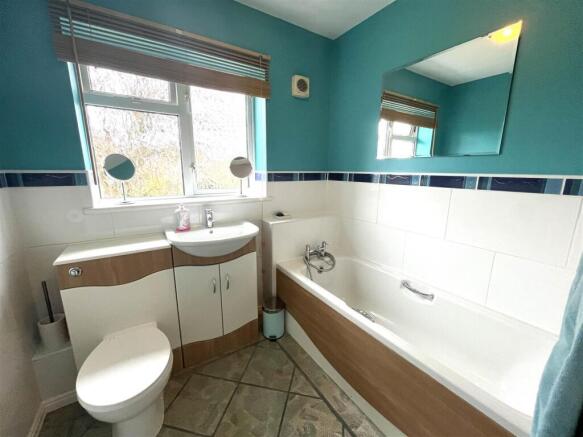 THORN CLOSE BATH.jpeg