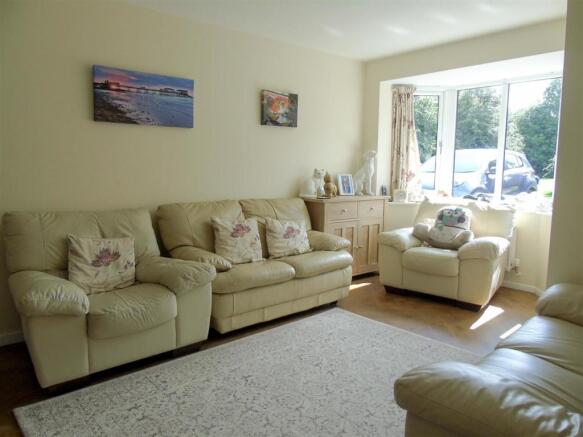 Living Room: