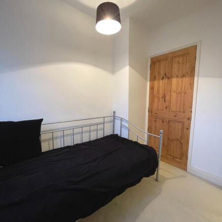 2 bed House to rent Image 9