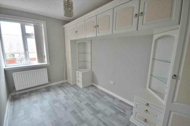 BEDROOM 2