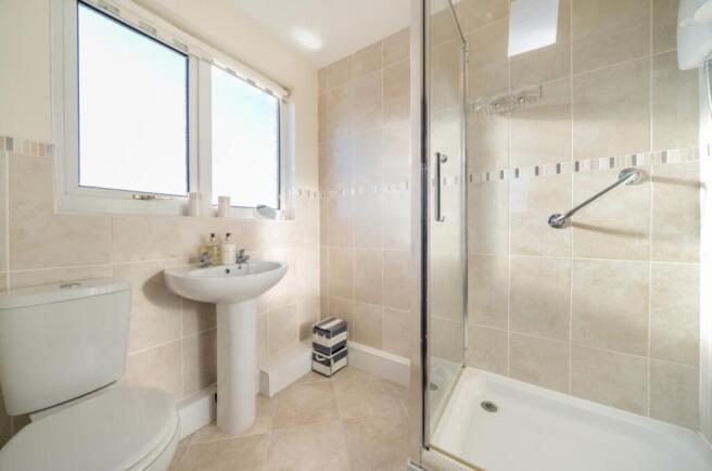 2 bed Flat for sale Image 7