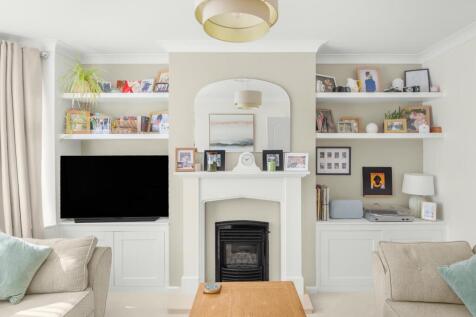 Pettigrove Road, Kingswood