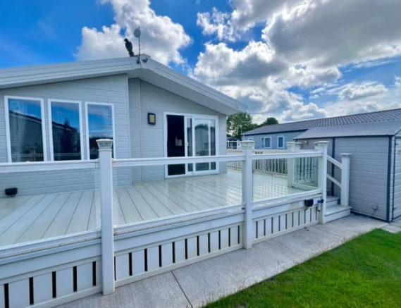 Willerby Pinehurst Lodge Exterior With Spacious Ra
