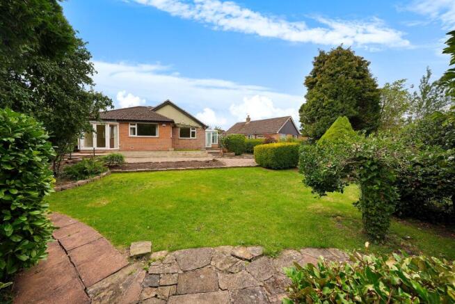 3 bed Detached Bungalow for sale Image 2